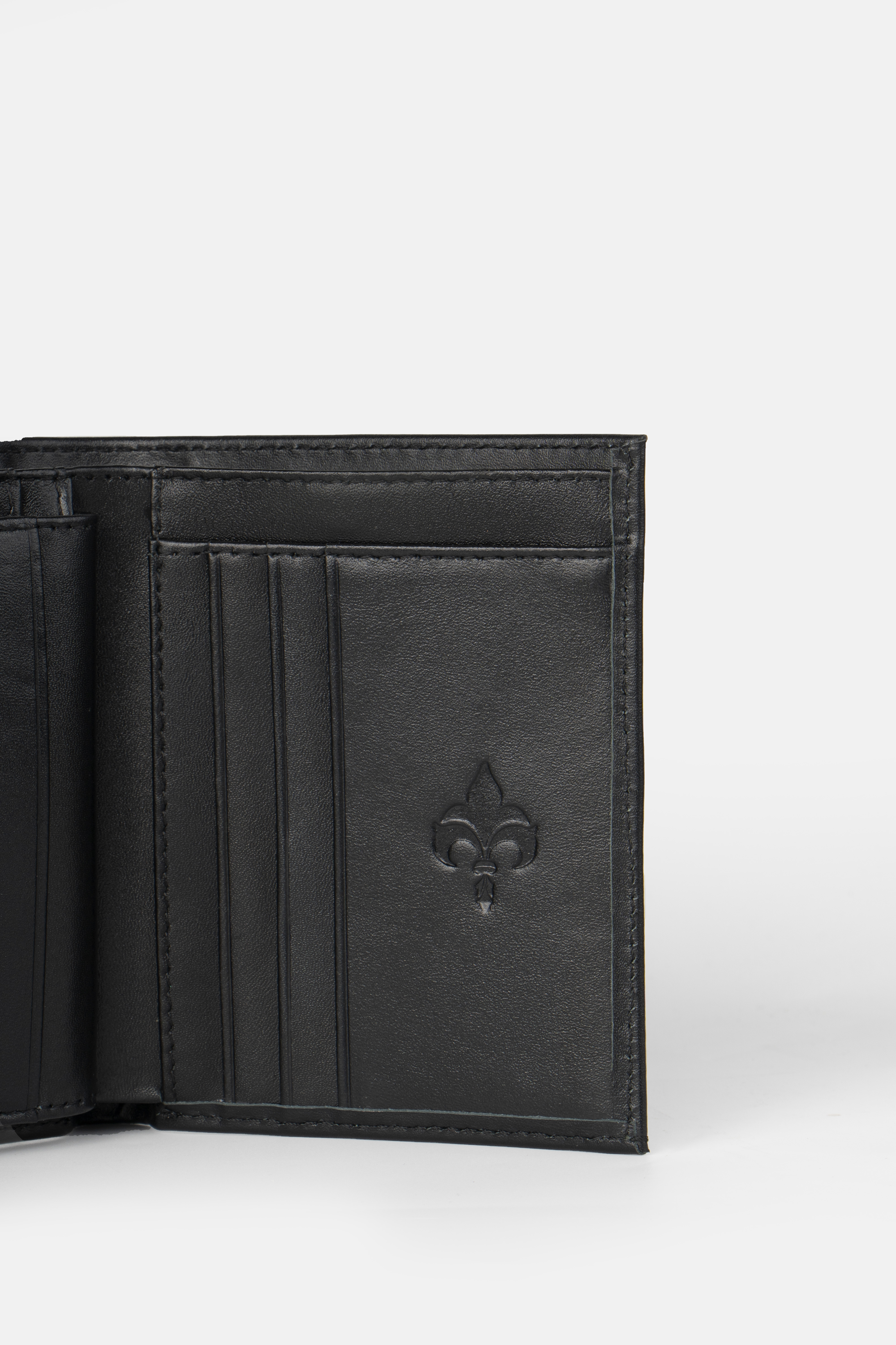Ví Đứng Tri-fold Two